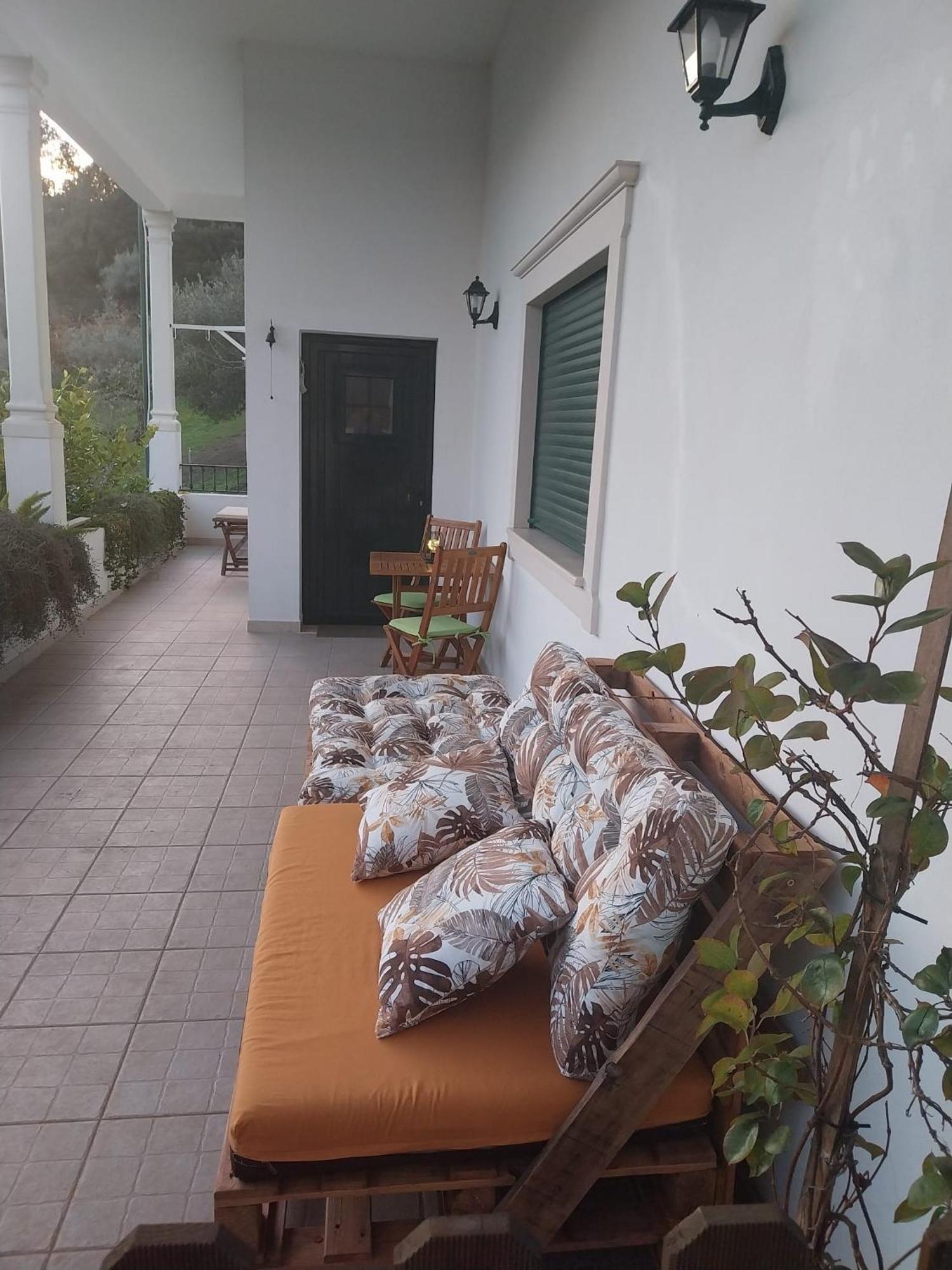 Abrigo Do Castelo - Pica-Pau Apartment Ourem Exterior photo